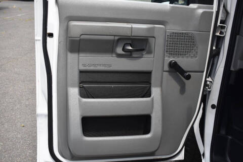 2011 Ford E-Series E-150