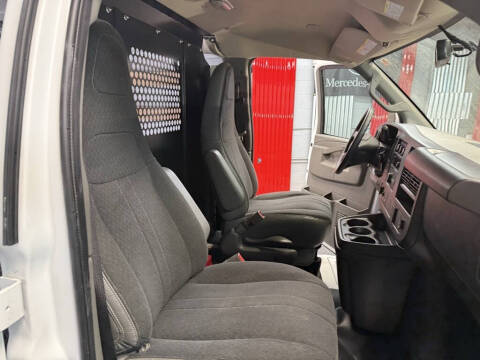 2024 GMC Savana 2500