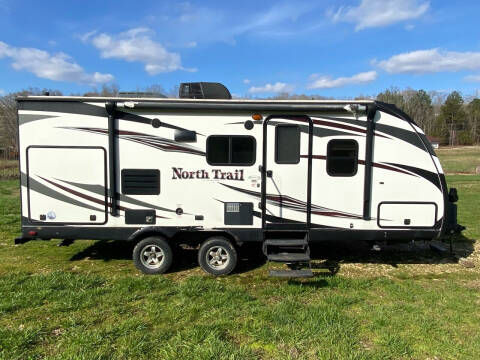 2015 Heartland North Trail M-22RBK for sale at Monroe Auto's, LLC in Parsons TN