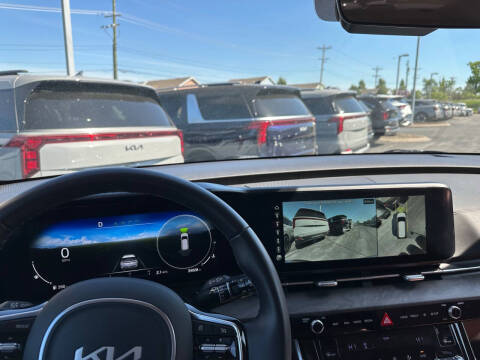 2024 Kia Carnival SX