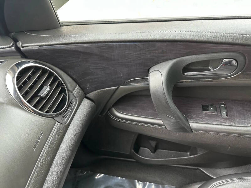 2016 Buick Enclave Leather