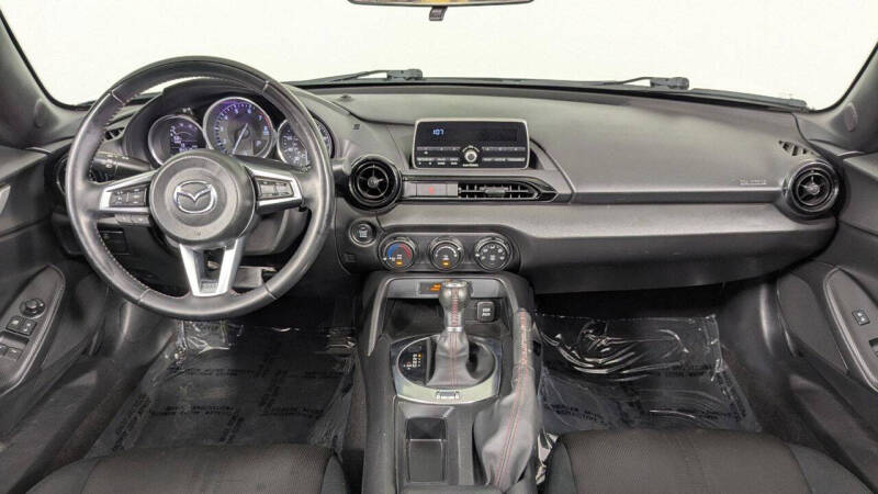 2016 Mazda MX-5 Miata Sport