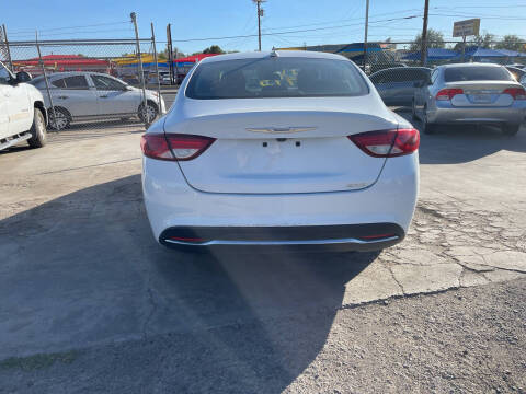 2016 Chrysler 200 Limited