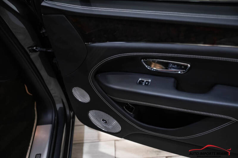 2021 Bentley Bentayga V8