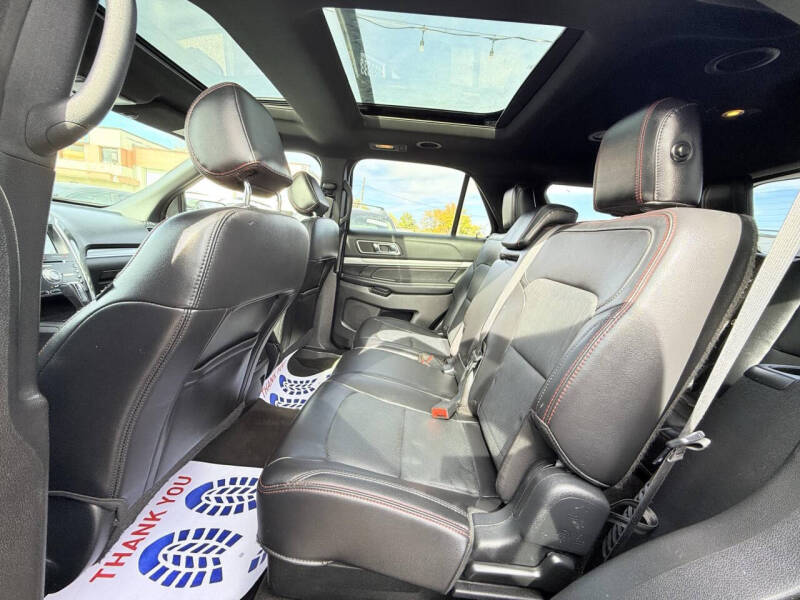 2017 Ford Explorer Sport