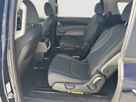 2026 Kia Carnival LX