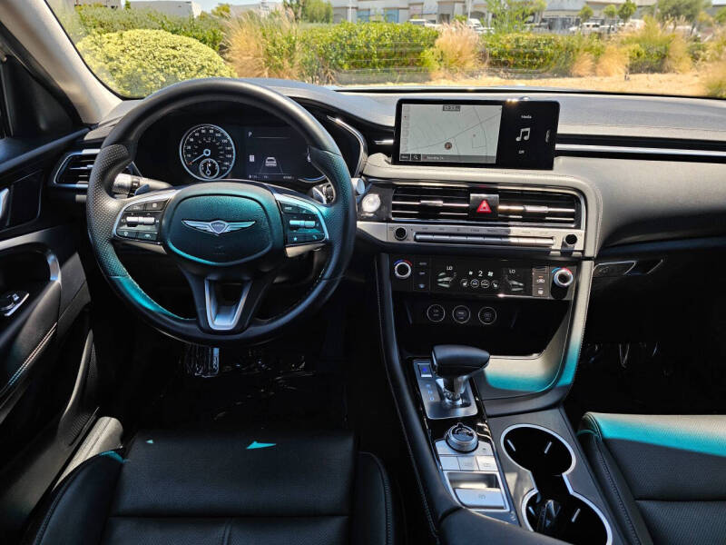 2025 Genesis G70