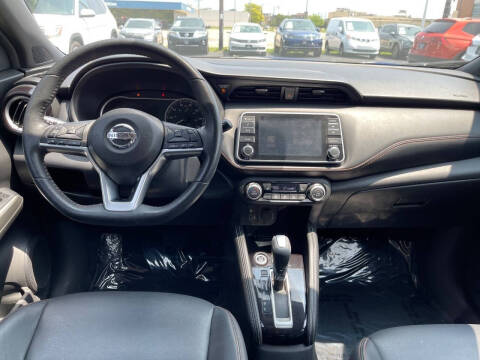 2019 Nissan Kicks SR