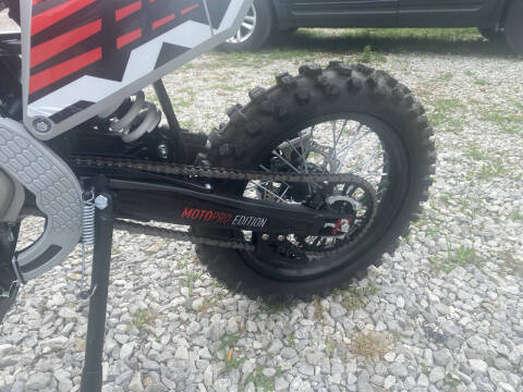 2025 Icebear Syx Moto