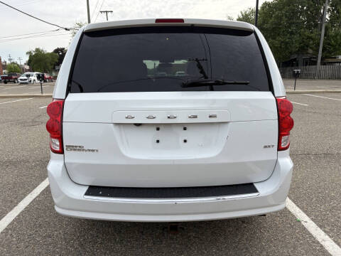 2016 Dodge Grand Caravan SXT Plus