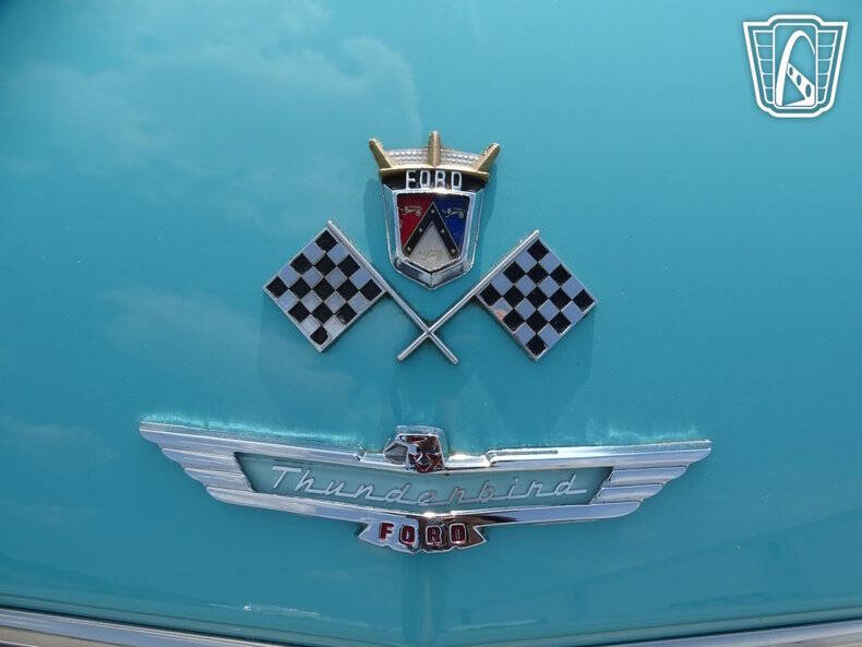 1955 Ford Thunderbird