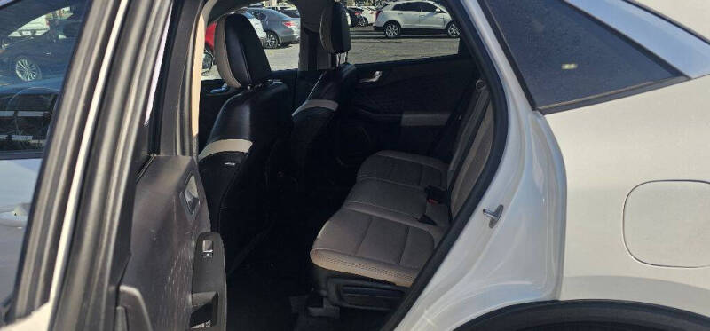 2020 Ford Escape SEL