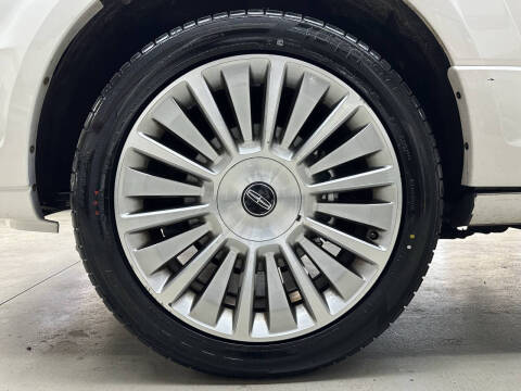 2017 Lincoln Navigator Select