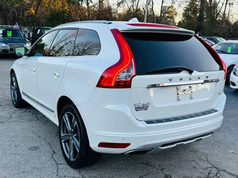 2017 Volvo XC60 T5 Dynamic