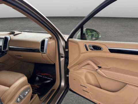 2016 Porsche Cayenne