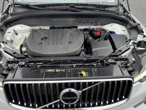 2022 Volvo XC60 B5 Inscription