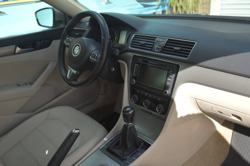 2015 Volkswagen Passat 2.0L TDI SE