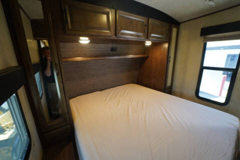2017 Cruiser RV Stryker 3010