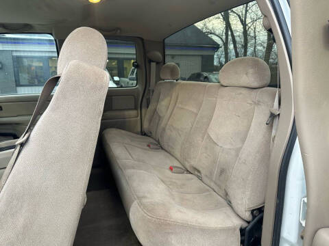 2005 GMC Sierra 2500HD