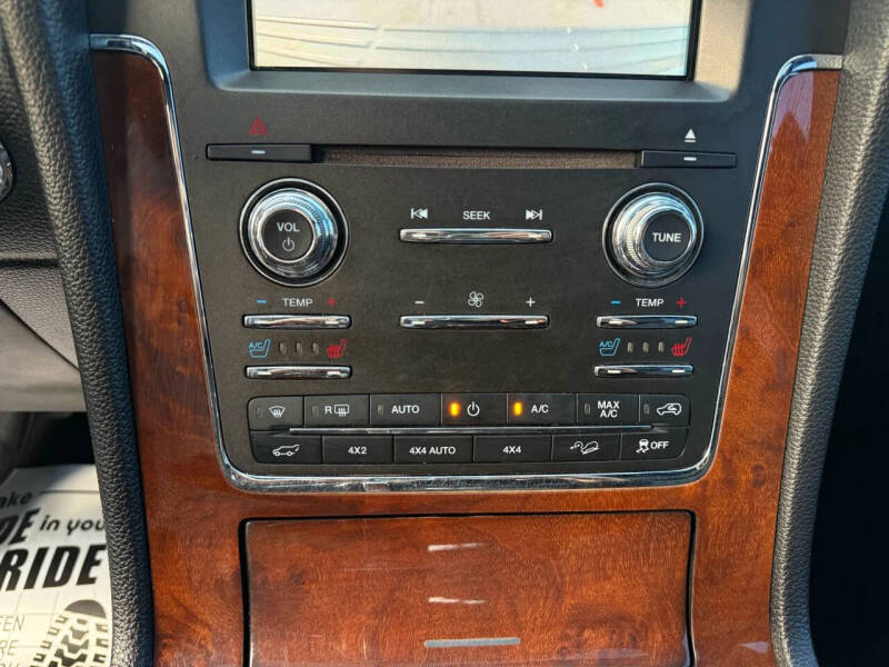 2016 Lincoln Navigator Select