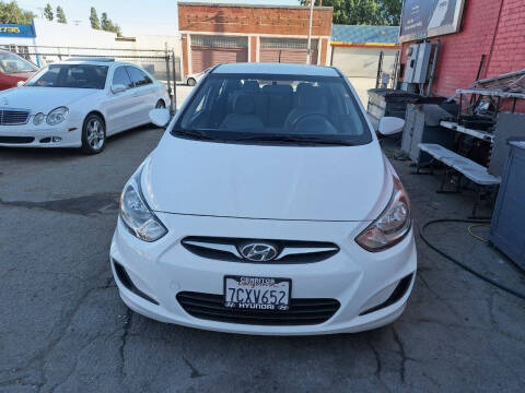 2013 Hyundai Accent GS