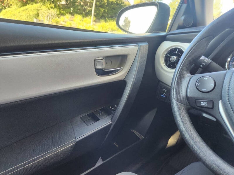 2018 Toyota Corolla LE