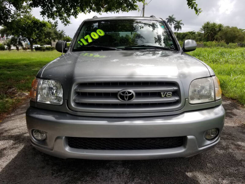 2003 Toyota Sequoia SR5