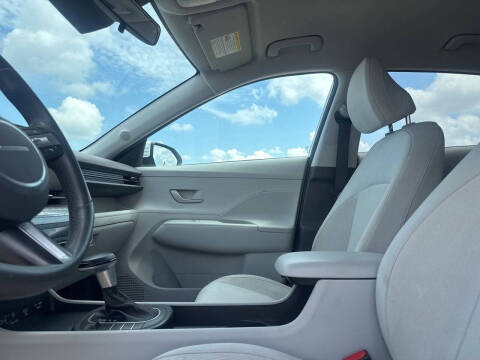 2025 Hyundai Kona SEL