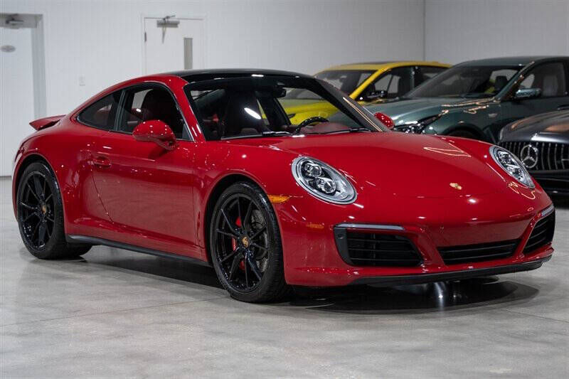 2019 Porsche 911 Carrera 4S