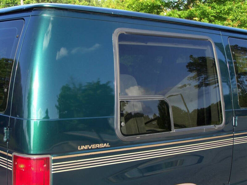 2000 Ford E-Series E-150