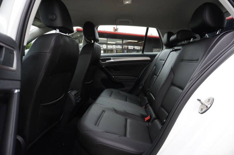 2016 Volkswagen e-Golf SEL Premium