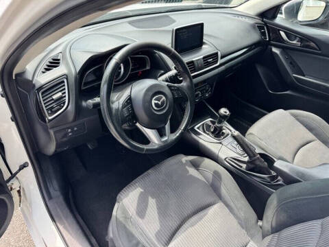 2015 Mazda MAZDA3 i Touring