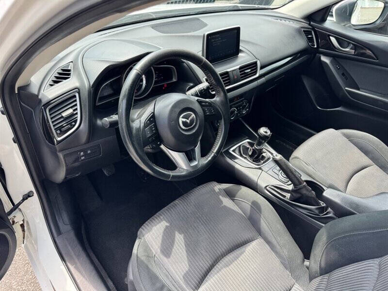 2015 Mazda MAZDA3 i Touring