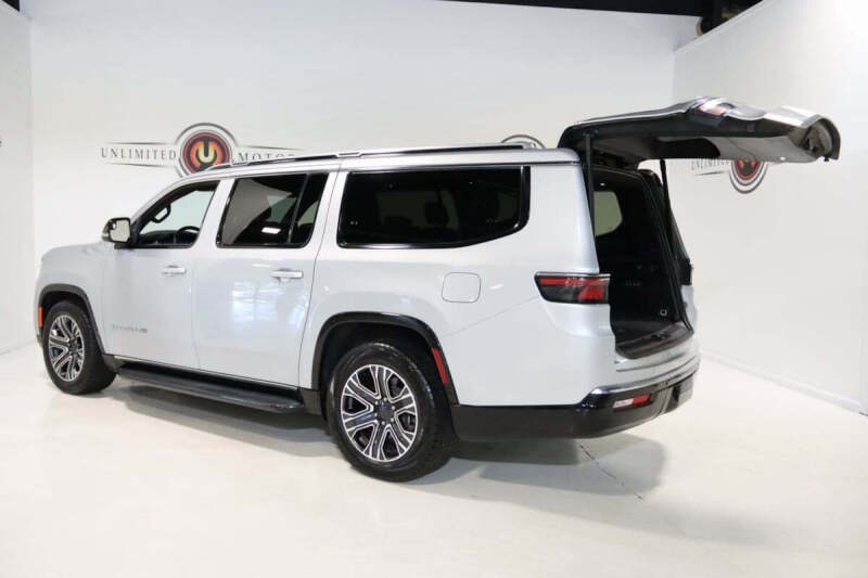 2024 Jeep Wagoneer L Series II