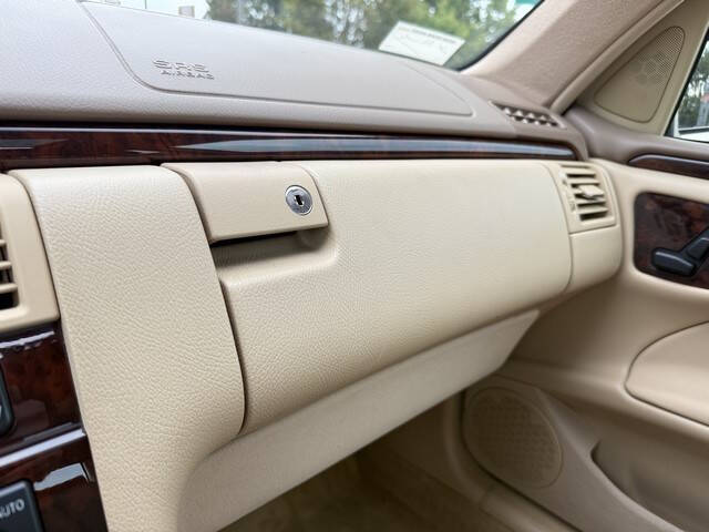 2001 Mercedes-Benz E-Class E 320