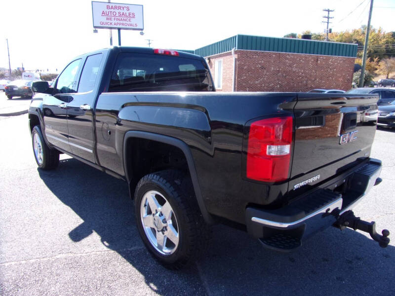 2015 GMC Sierra 2500HD SLT photo 3