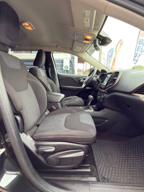2016 Jeep Cherokee Latitude Altitude