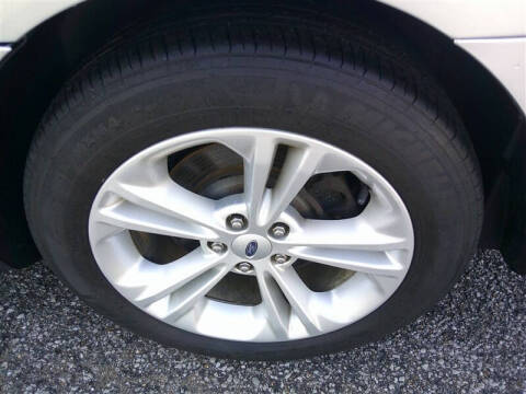 2013 Ford Taurus SEL