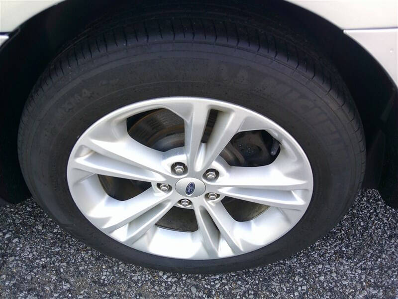 2013 Ford Taurus SEL