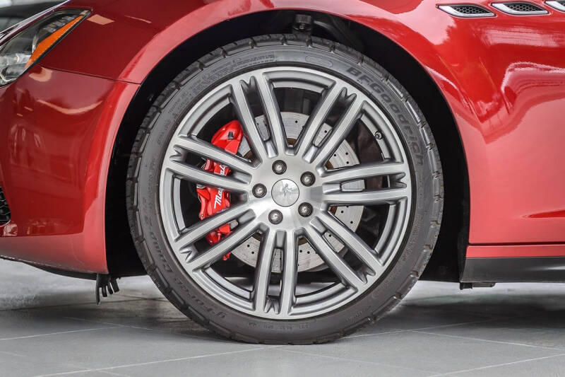2015 Maserati Ghibli