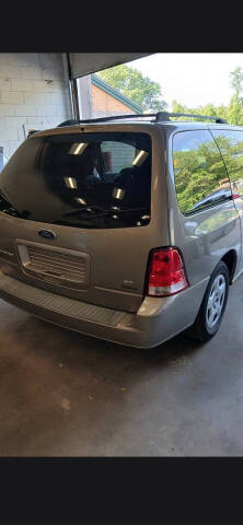 2006 Ford Freestar SE
