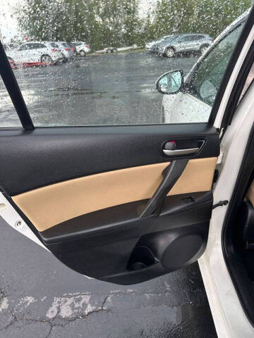 2013 Mazda MAZDA3 i Touring