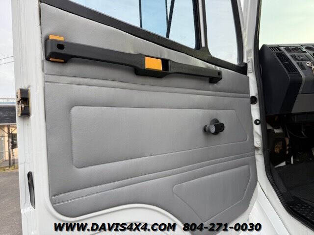 1998 Freightliner FL112