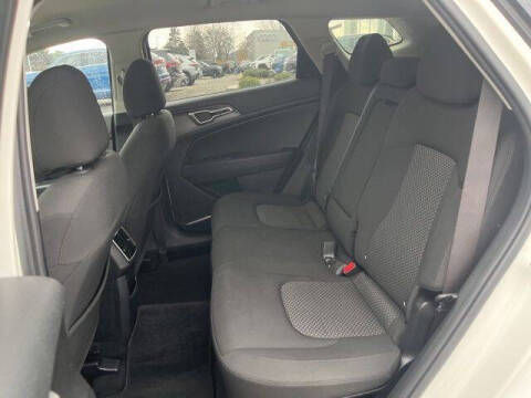 2023 Kia Sportage Hybrid LX