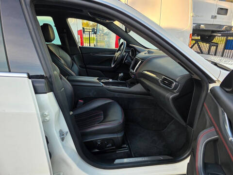 2017 Maserati Levante S