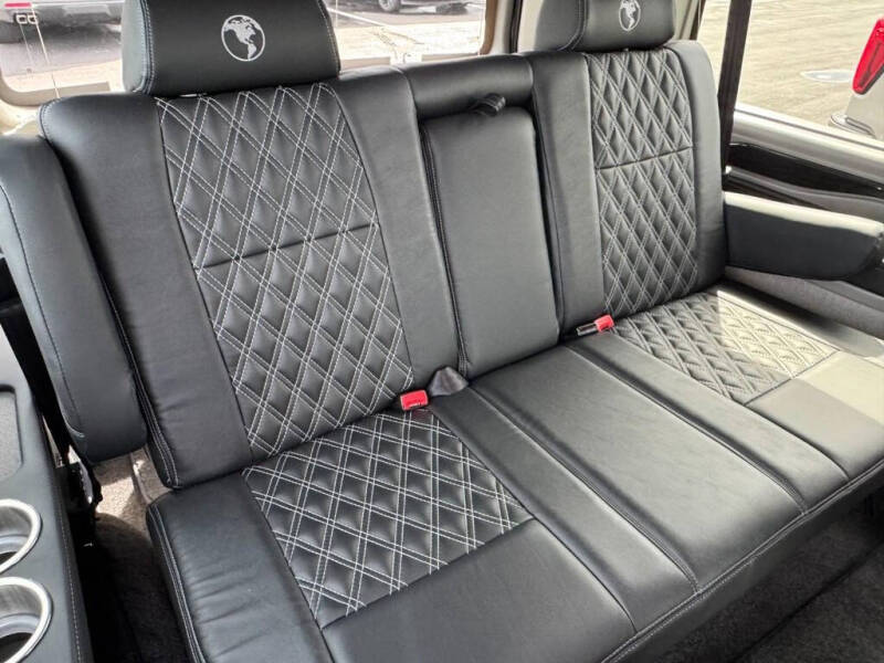 2026 GMC Savana 2500