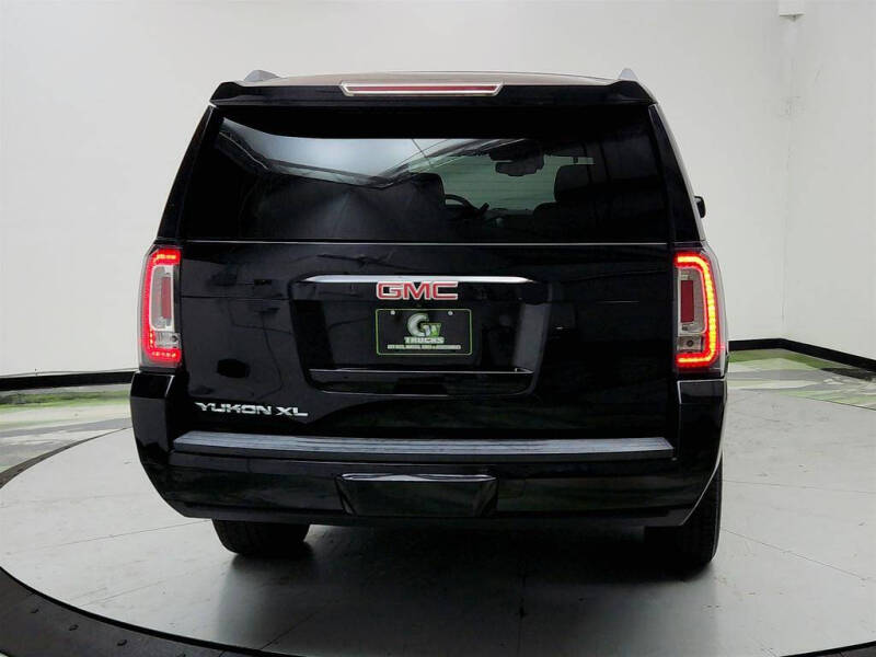 2020 GMC Yukon XL SLT