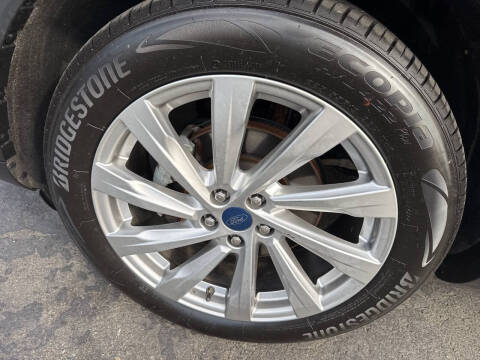 2021 Ford Escape Titanium