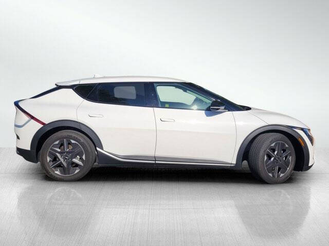 2025 Kia EV6 Light Long Range