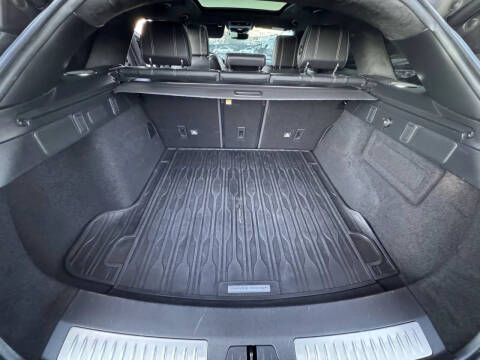 2019 Land Rover Range Rover Velar P380 R-Dynamic HSE